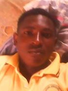 Rodrigue120 a man of 30 years old living at Libreville looking for a young woman