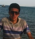 Aloulou a man of 29 years old living at Tunis looking for a young woman