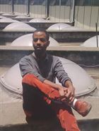 Yohannes6 a man of 39 years old living at Addis-Abeba looking for some men and some women