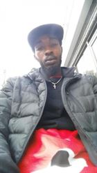 Junior27 a man of 37 years old living at Toronto looking for a woman