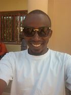 Machiavel2 a man of 39 years old living at Conakry looking for some men and some women