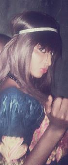 Fantaconde a woman of 29 years old living in Guinée looking for some men and some women