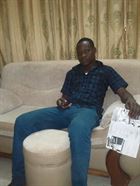Delpy2 un homme de 30 ans vivant au Burkina Faso recherche des hommes et des femmes
