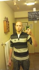 Joshua16 a man of 35 years old living in États-Unis looking for a woman