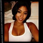 Benita a woman of 31 years old living in Émirats arabes unis looking for some men and some women