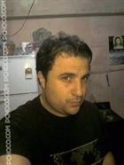 Chris49 a man of 47 years old living at Buenos Aires looking for a young woman