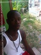 JeroyJr a man of 31 years old living in Jamaïque looking for some men and some women
