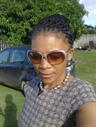 Lubha a woman of 49 years old living in Afrique du Sud looking for some men and some women