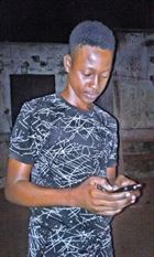 Wilfred4 a man of 28 years old living in Sénégal looking for some men and some women