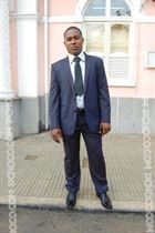 JoaquimSoares a man of 34 years old living at São Tomé looking for some men and some women