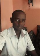Noorii a man of 29 years old living at Ndjamena looking for a young woman