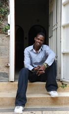 Jaypsenior a man of 38 years old living at Nairobi looking for some men and some women