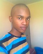 Tumelo8 a man of 32 years old living at Omdourman looking for some men and some women